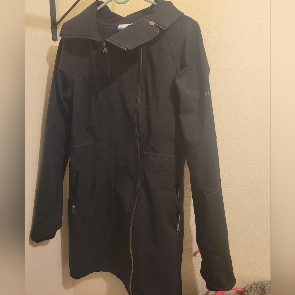 Columbia Women's Black Softshell Trench Coat Large